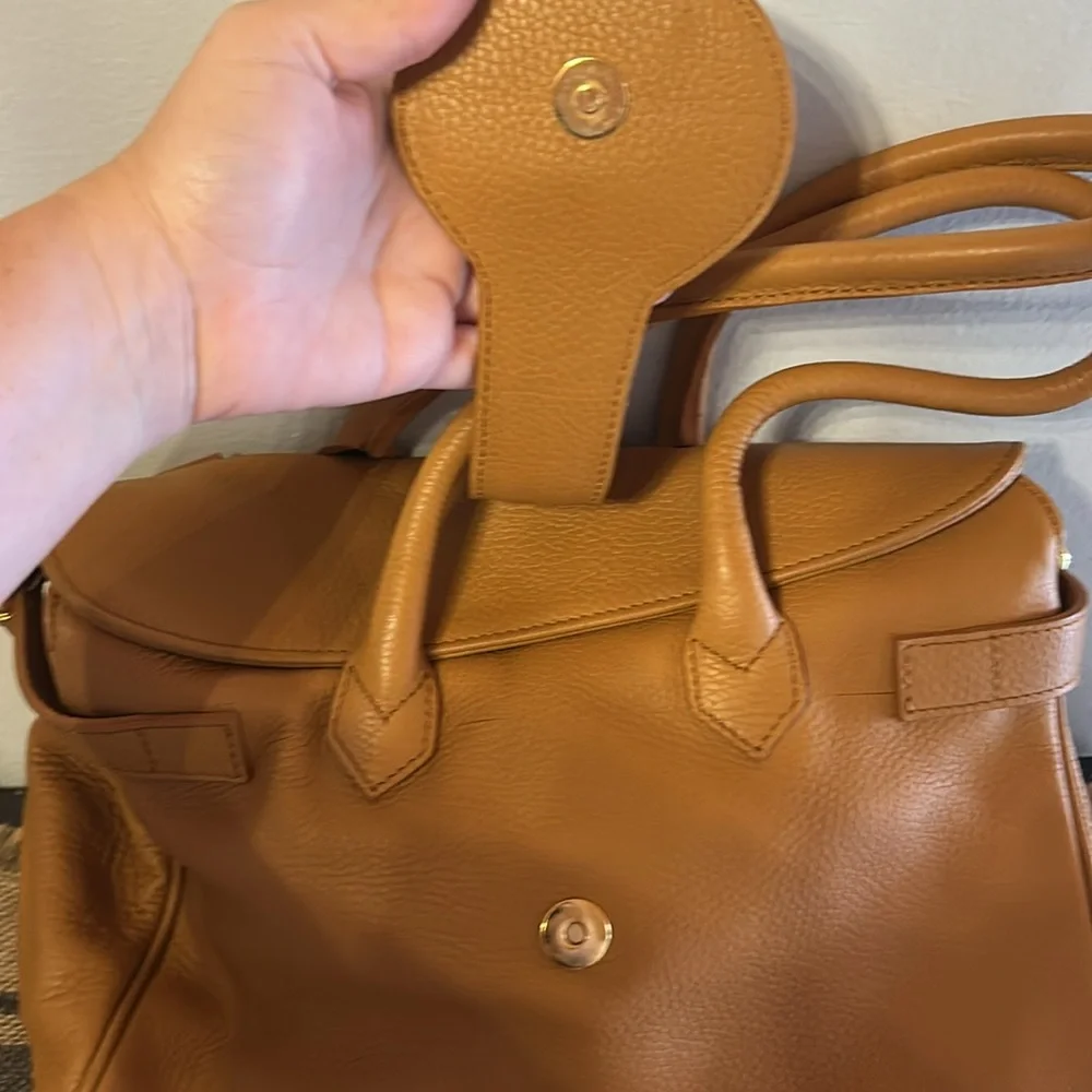[Italian Art Factory] Elegant Tan Leather Handbag